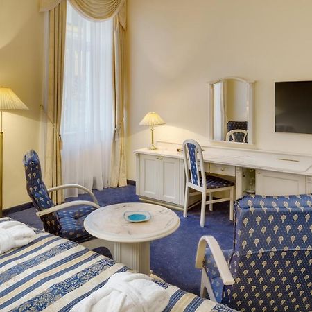 Ensana Hotel Pacifik 마리안스케 라즈네 외부 사진
