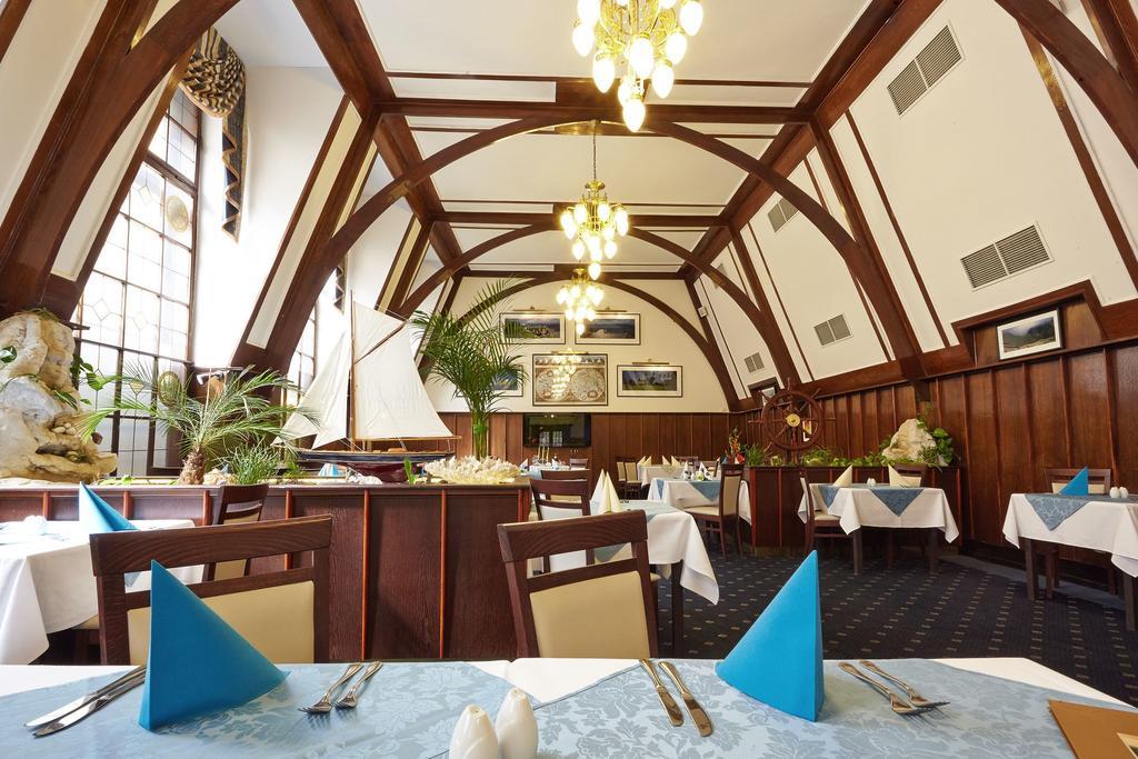 Ensana Hotel Pacifik 마리안스케 라즈네 외부 사진
