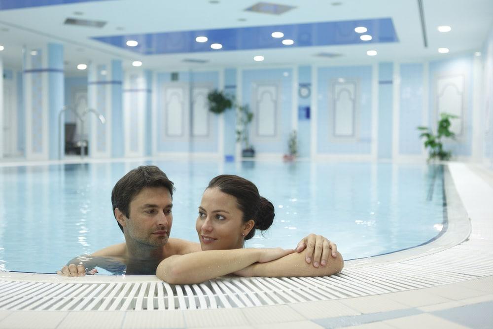Ensana Hotel Pacifik 마리안스케 라즈네 외부 사진
